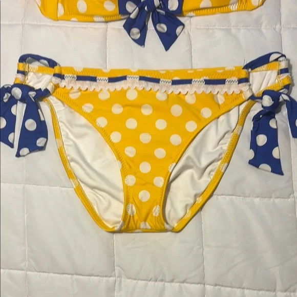 Betsy Johnson RARE Yellow Polka Dot Bikini with Blue Bow - Picture 3 of 16